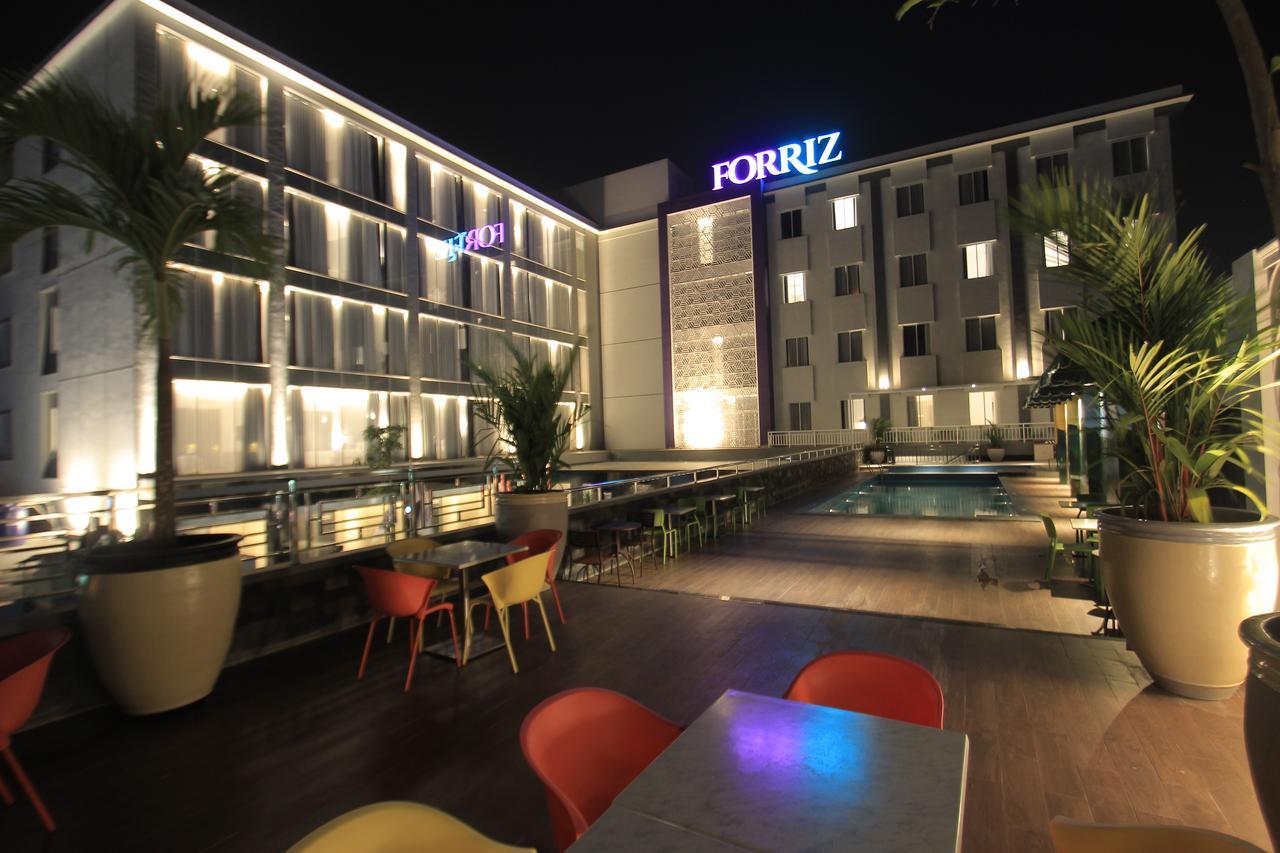 Forriz Hotel Джок'якарта Екстер'єр фото