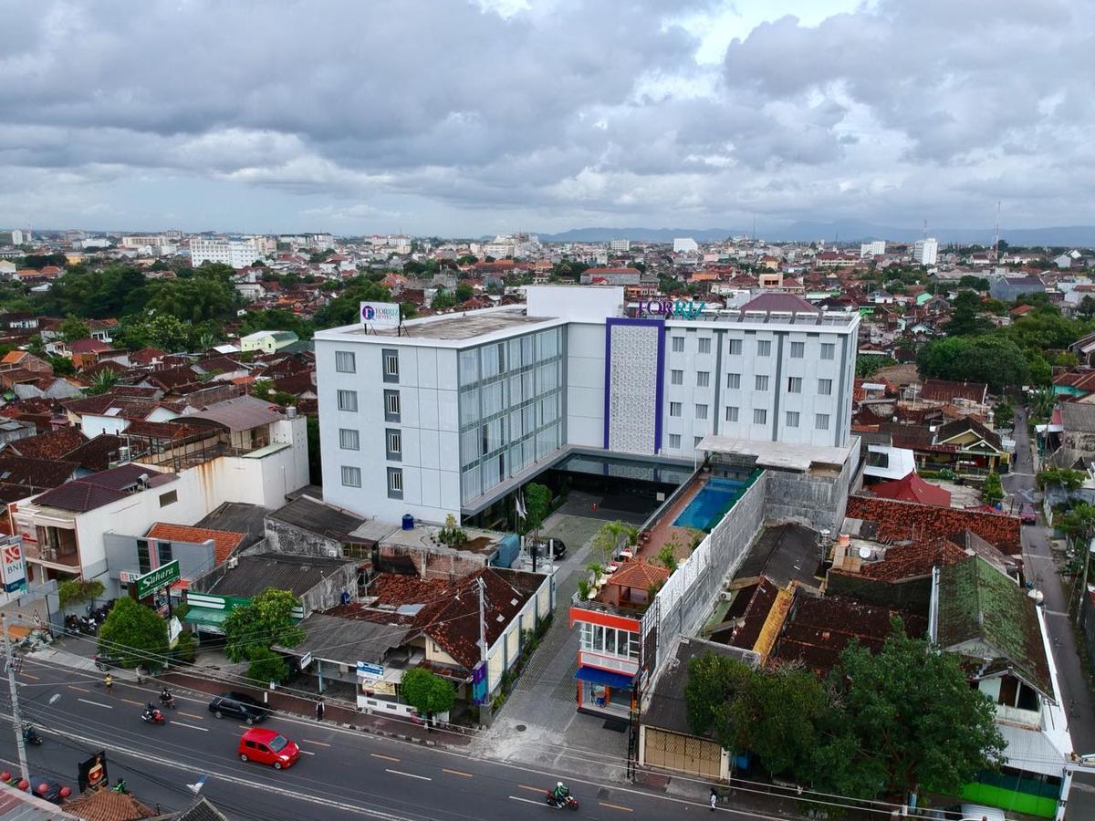 Forriz Hotel Джок'якарта Екстер'єр фото